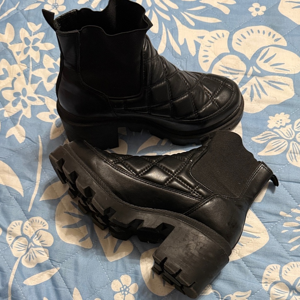 Steve Madden Black Quilted Ankle Boots